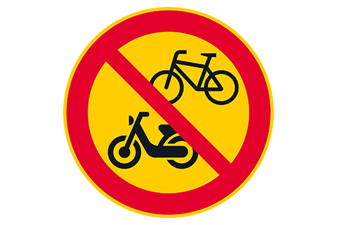 Polkupyörällä ja mopolla ajo kielletty C12